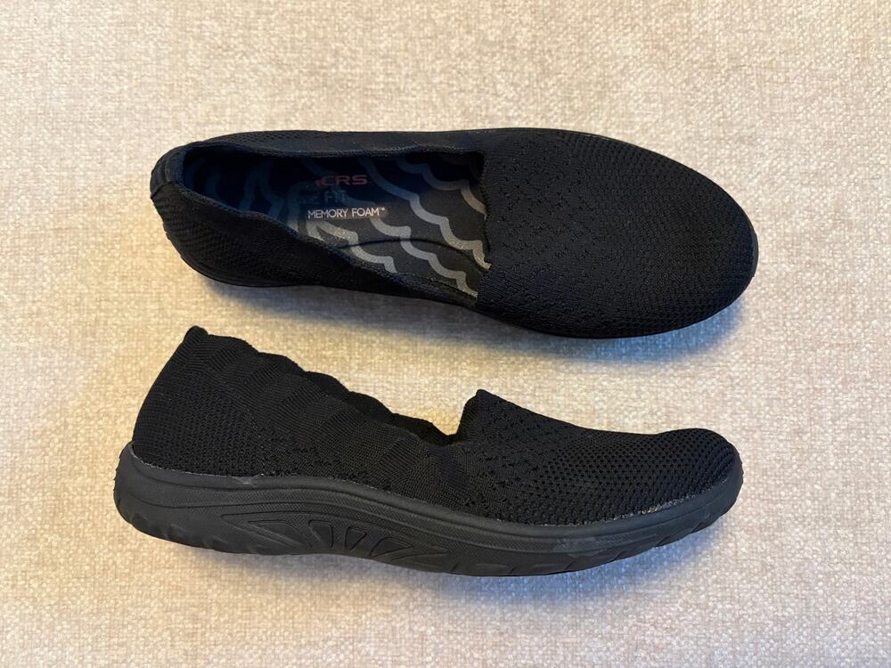 Skechers Reggae Fest Women’s 9.5 Black Scalloped 49182 Casual Slip On Loafers